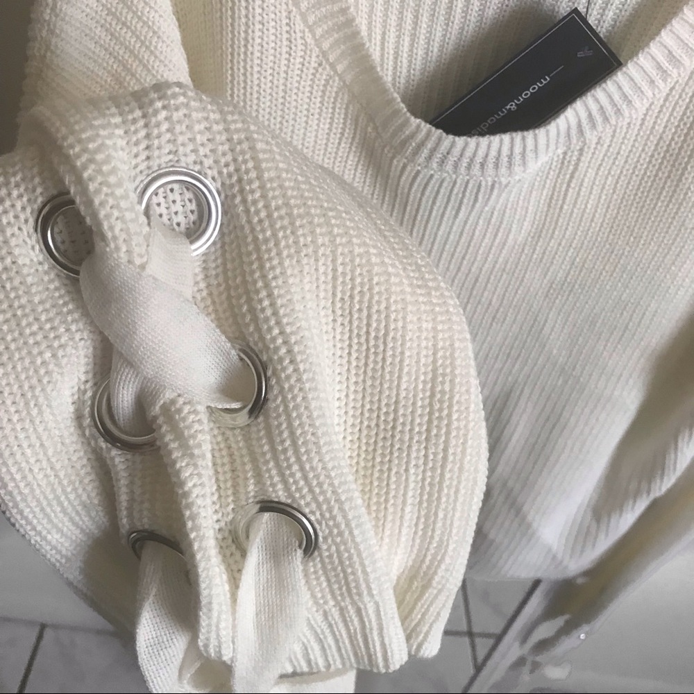 Cream sweater tie sleeve